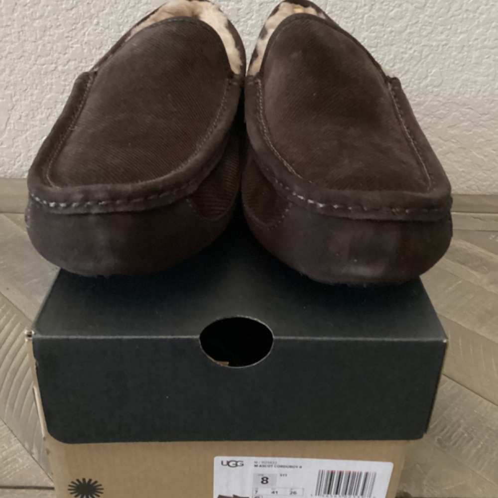 UGG Ascot Corduroy II Driver (Men), size 8 - Picture 3 of 15